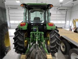 2018 JOHN DEERE 5090M