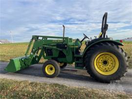 2003 JOHN DEERE 5520