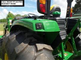 2022 JOHN DEERE 4044R