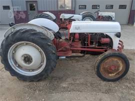 1948 FORD 8N