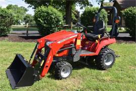 2021 MASSEY FERGUSON GC1725M