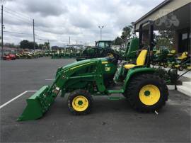 2022 JOHN DEERE 3033R