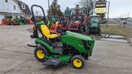 2015 JOHN DEERE 1025R