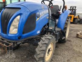 2015 NEW HOLLAND BOOMER 33