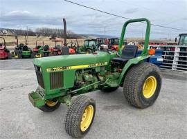 JOHN DEERE 750