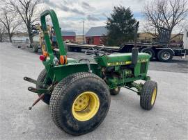 JOHN DEERE 750