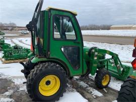 2012 JOHN DEERE 2520