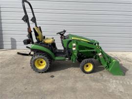 2016 JOHN DEERE 1025R