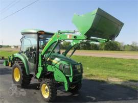 2011 JOHN DEERE 3520