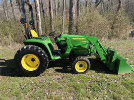 2015 JOHN DEERE 3032E