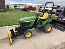 2004 JOHN DEERE 2210