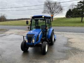 2015 NEW HOLLAND BOOMER 37