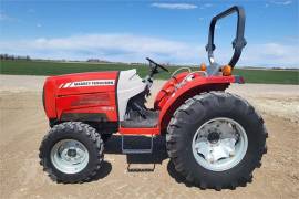 2005 MASSEY FERGUSON 1533