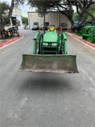 2005 JOHN DEERE 3320