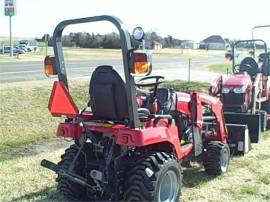 2021 MASSEY FERGUSON GC1725M