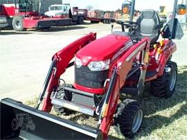 2021 MASSEY FERGUSON GC1725M