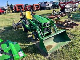 2013 JOHN DEERE 1026R