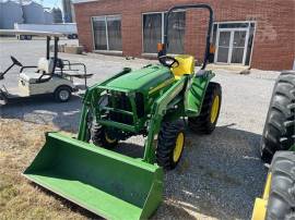 2017 JOHN DEERE 3032E