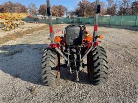 2004 KUBOTA B7800HSD