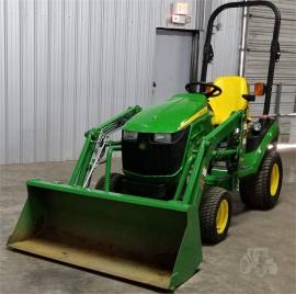 2012 JOHN DEERE 1026R