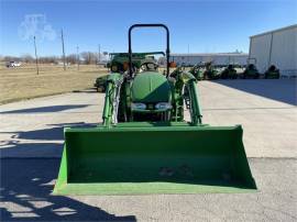 2012 JOHN DEERE 3320