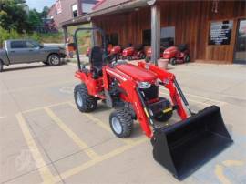 2021 MASSEY FERGUSON GC1723E