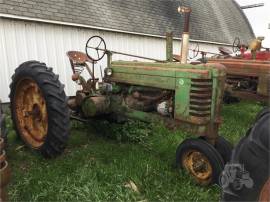 1942 JOHN DEERE B