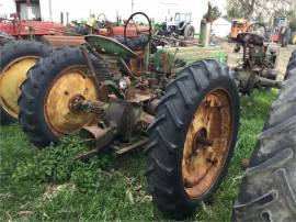 1942 JOHN DEERE B