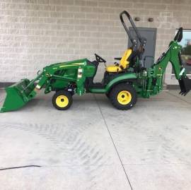 2022 JOHN DEERE 1025R