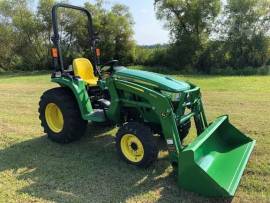 2022 JOHN DEERE 3032E