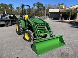 2023 JOHN DEERE 4044R