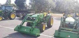 2022 JOHN DEERE 4044M