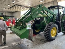 2016 JOHN DEERE 6155M