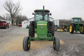 1975 JOHN DEERE 4230