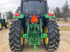 2017 JOHN DEERE 6120M