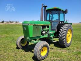 1983 JOHN DEERE 4450