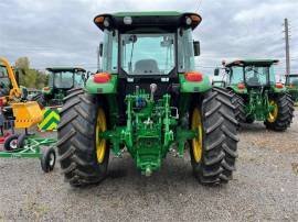 2019 JOHN DEERE 6105E