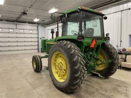 1977 JOHN DEERE 4230