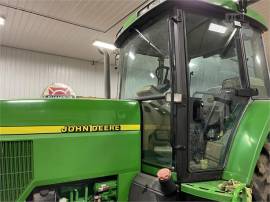 2001 JOHN DEERE 7810