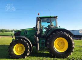 2017 JOHN DEERE 6250R