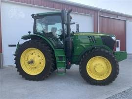 2018 JOHN DEERE 6215R