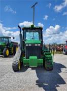 2000 JOHN DEERE 8210T