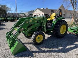 2023 JOHN DEERE 4044R