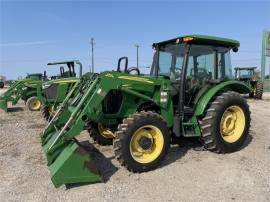 2011 JOHN DEERE 5083E