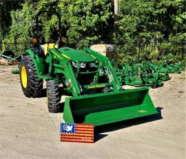 2022 JOHN DEERE 4044M