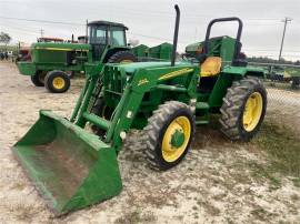 JOHN DEERE 5203