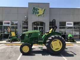 2022 JOHN DEERE 5055E