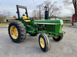 1976 JOHN DEERE 2240