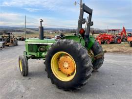 1976 JOHN DEERE 2240