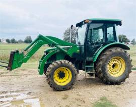 JOHN DEERE 5520